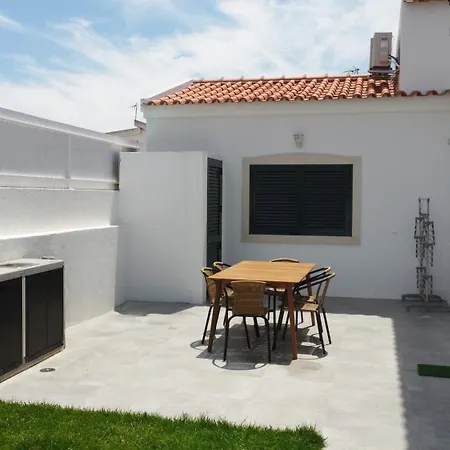 Casa Do Mural - Sesimbra, Lagoa De Albufeira E Aldeia Do Meco Villa