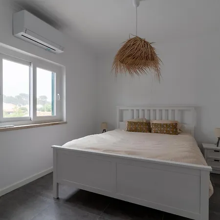 Casa Do Mural - Sesimbra, Lagoa De Albufeira E Aldeia Do Meco * Sesimbra