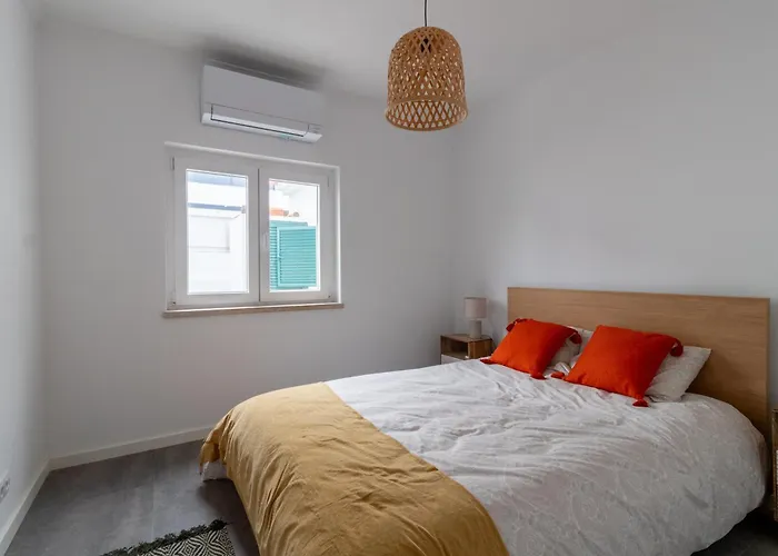 빌라 Casa Do Mural - Sesimbra, Lagoa De Albufeira E Aldeia Do Meco *