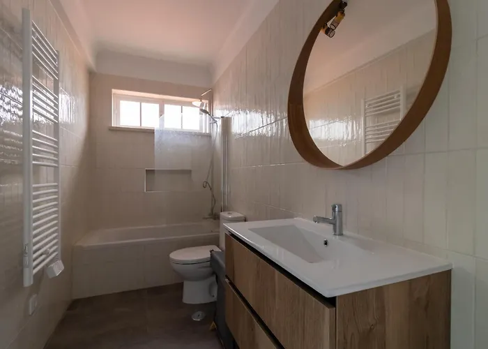 Casa Do Mural - Sesimbra, Lagoa De Albufeira E Aldeia Do Meco 빌라 *