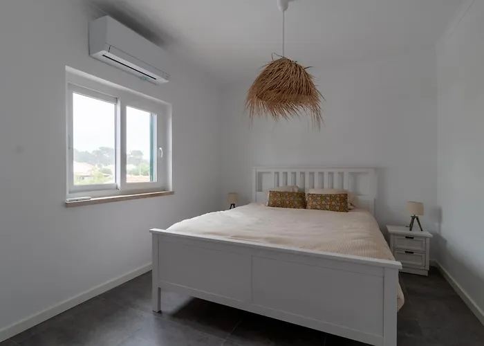 Casa Do Mural - Sesimbra, Lagoa De Albufeira E Aldeia Do Meco * 세심브라