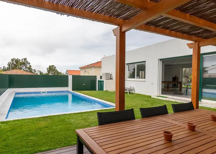 Casa Do Mural - Sesimbra, Lagoa De Albufeira E Aldeia Do Meco 빌라 *